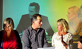 ST-medlemmarna Jean-Marc Orliaguet och Andrea Ingvadottir Nabbing har roller i filmerna. Till vänster står Sara Ekström.