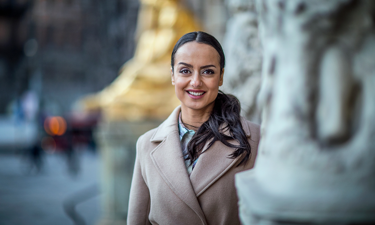Ishtar Touailat hjälper kvinnor på Stockholms universitet att kommersialisera sin forskning. »Förutom att det blivit hundratals nya aktie­bolag ser vi att de kvinnor som är med får en ökad tro på sig själva och sin förmåga«, säger hon.