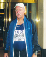 Ulf Lindberg, 53-årig ST-medlem, springer långdistanslopp. Hans mål är att ha sprungit ett maraton i varje världsdel.<BR>Foto: Lennart Johnsson