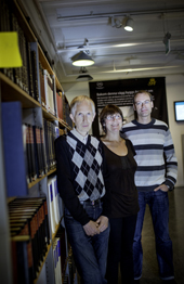 ST-medlemmarna Östen Hedin, Madeleine Primmer och Kristian Kristiansson på Kungliga biblioteket är nöjda med att deras nya avtal har ett tydligt innehåll.