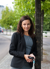 Kajsa Rosén var tidigare kommunikationschef på Banverket, men nu arbetar hon med underhåll av vägar och järnvägar. »För att utvecklas måste jag pröva något annat«, säger hon.