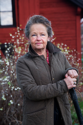 Elisabet Alm känner sig bortmanövrerad från arbetet på Migrationsverket som hon älskade. Hon fick 22 månadslöner för att sluta, men allra helst hade hon varit kvar.