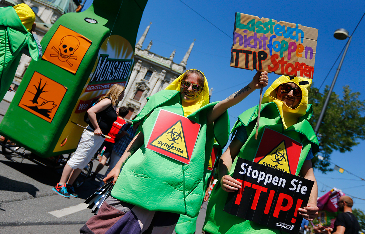 »Låt er inte luras. Stoppa TTIP.« Demonstrationen under G7-mötet i München är en av många protester mot frihandelsavtalet TTIP.