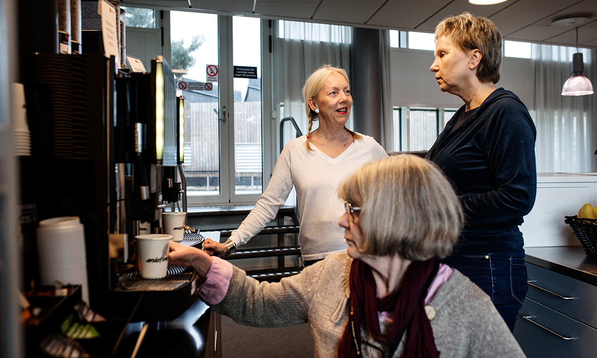 Ingrid Alexandersson, Anita Marttila och Cecilia Hansson, längst fram, är administ­ratörer på Malmö högskola. De menar att kärnverksamheten påverkats negativt av »linjens« beslut om kontorsmiljön.