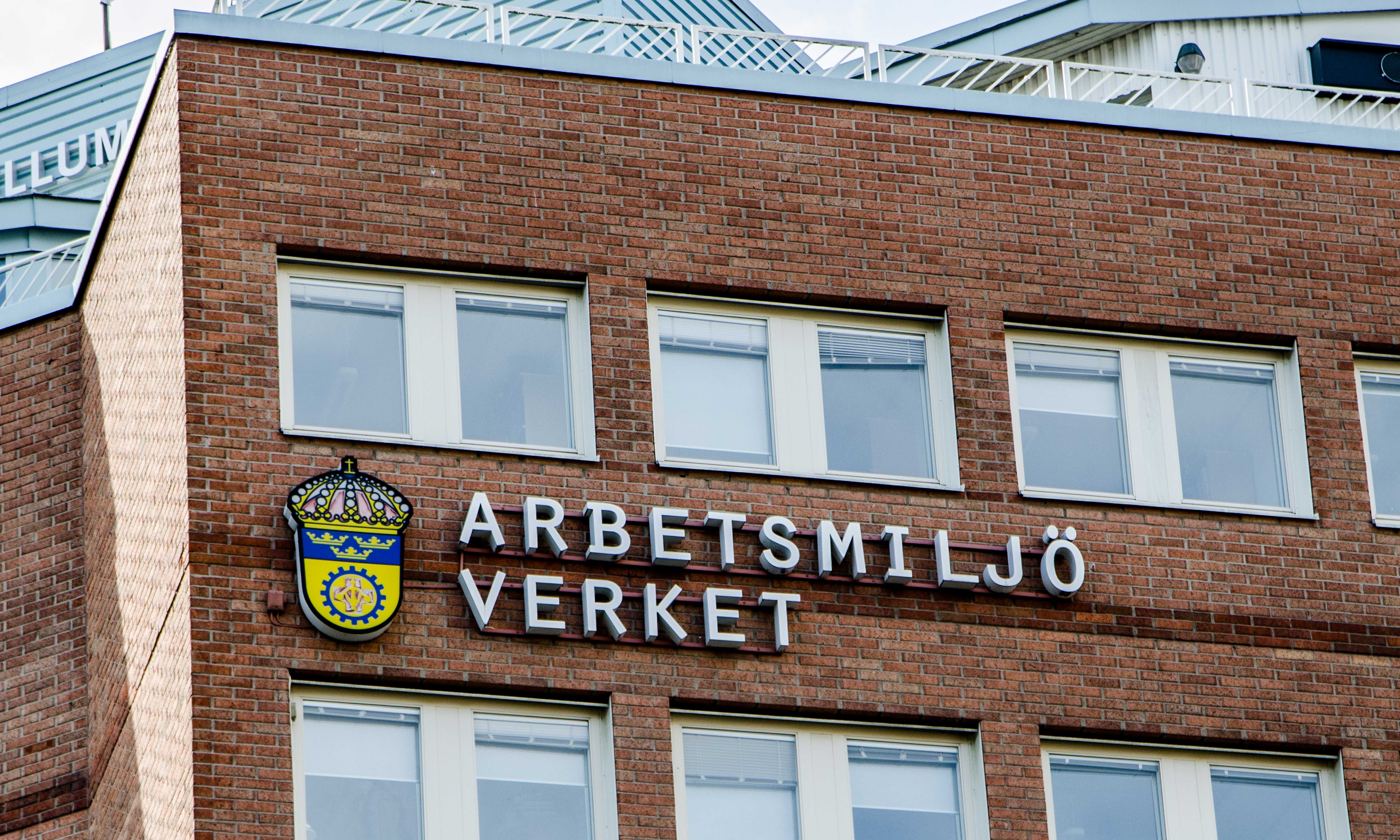 Arbetsmiljöverket har i dag två kontor på Kungsholmen i Stockholms innerstad. I november slås de ihop i en ny lokal i Solna, som är en tredjedel mindre till ytan sett. På bilden kontoret i Hornsberg på Kungsholmen.