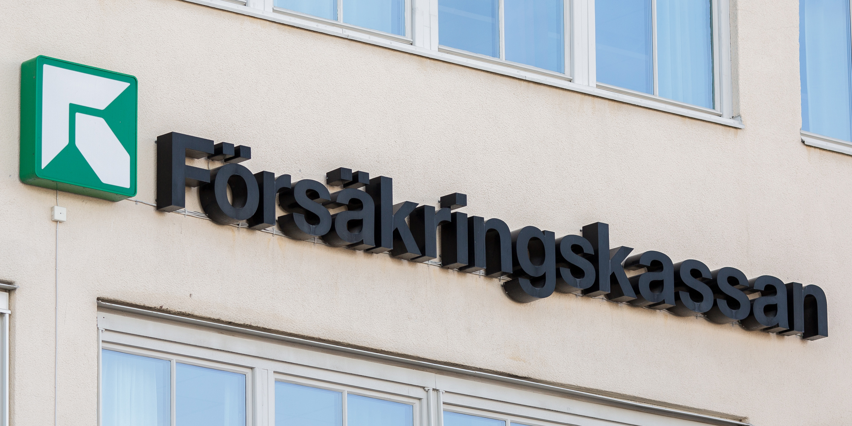 Efter en miss i upphandlingen fick IT-avdelningen på Försäkringskassan ställa in en konferens för omkring tusen personer. Notan för den inställda konferensen landade på över 1,2 miljoner kronor.