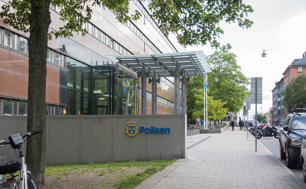 Polishuset.