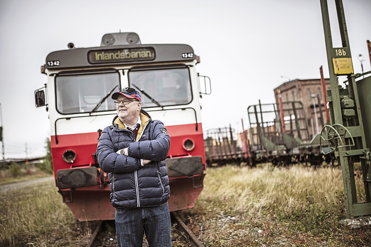 Ove Strid har fina barndomsminnen från Inlandsbanans tåg. Nu arbetar han ideellt för att turisttrafiken och godstransporterna på den 1288 kilometer långa järnvägen ska kunna fortsätta.
