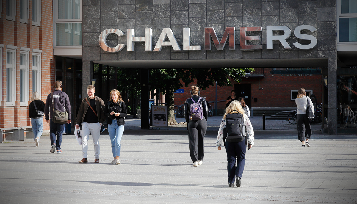 På Chalmers ska studenterna ha minst hälften av sin schemalagda tid på campus fram till 30 oktober. 