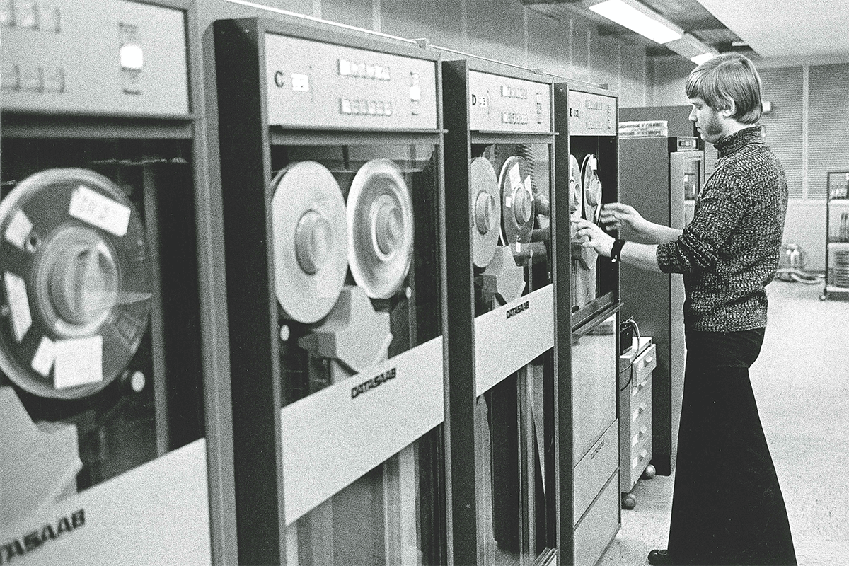 Personnumren underlättade datoriseringen av statsförvaltningen under 1960- och 1970-talet. 1972 rapporterade Publikts föregångare ­Statstjänstemannen att datorerna nu gjorde större delen av arbetet med inkomstdeklarationerna.