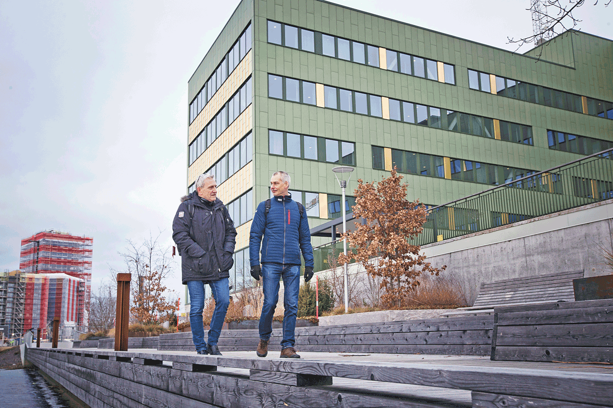 Under pandemin såg Björn Dahlström och Jan Fenelius hur övertiden på MSB ökade kraftigt. När situationen lugnade ned sig gick många in i väggen. 