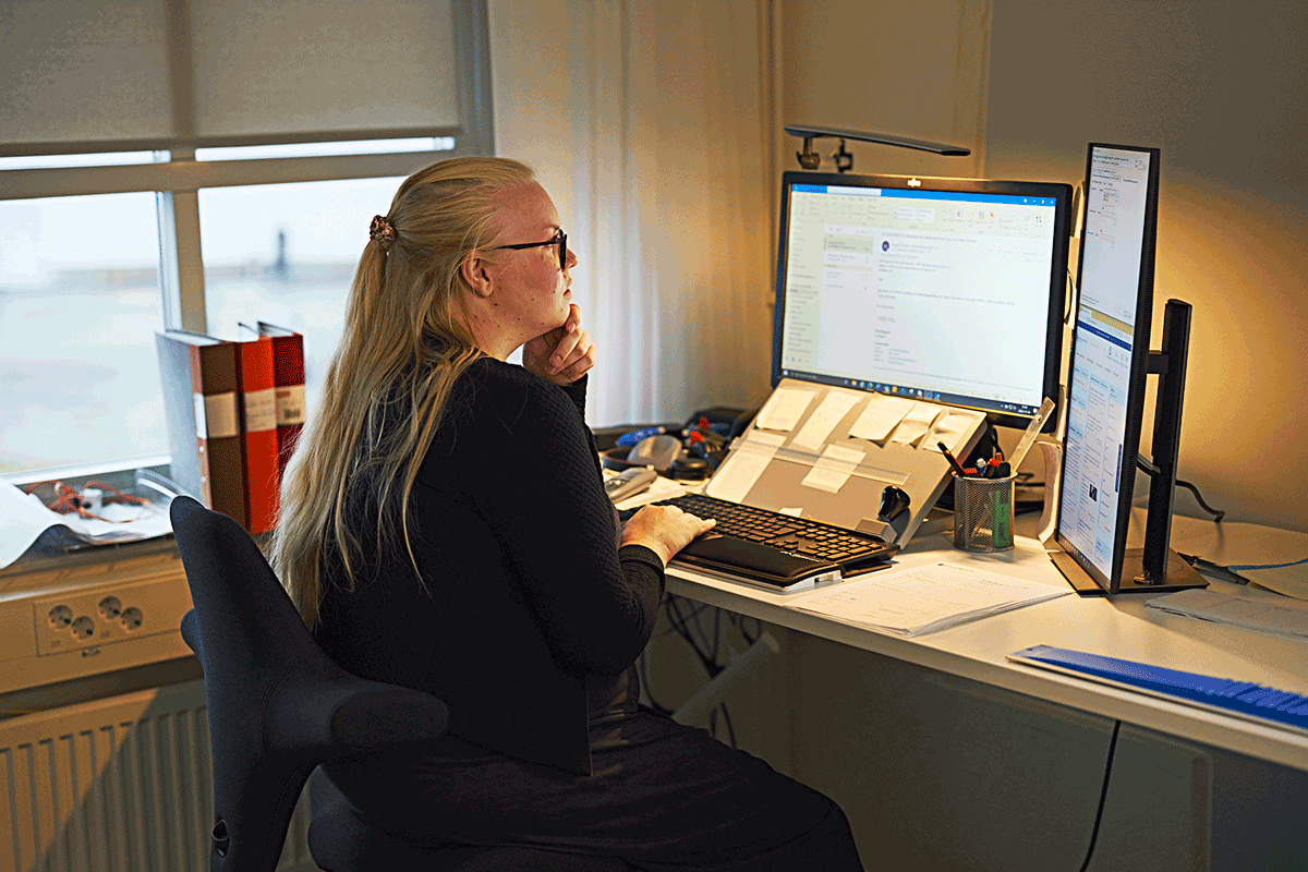 Emelie Holtmark på Norrtälje tingsrätt har länge kämpat för att få använda alla de funktioner som finns i det digitala ärendesystemet.