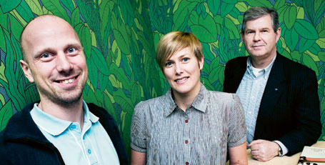 Jens Mentzer, Jonna Bjuhr Männer och Ulf Andersson arbetar på heltid med miljöfrågor på miljöenheten vid Göteborgs universitet. Men alla på universitetet har ett ansvar, och varje institution har en miljörepresentant.
