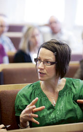 Carina O'Rourke under en kurs i konflikthantering.