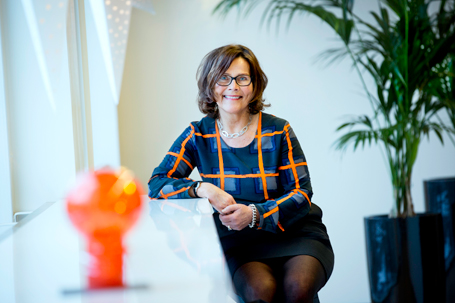 Ann Charlotte Gunnarson är informationschef på Skolverket och STmedlem. Hennes kampanj för att göra lärarrket mer attraktivt har gett henne reklambranschens pris 100-wattaren. »Vi förmedlar en bild som visar hur viktig och betydelsefull läraren är«, säger