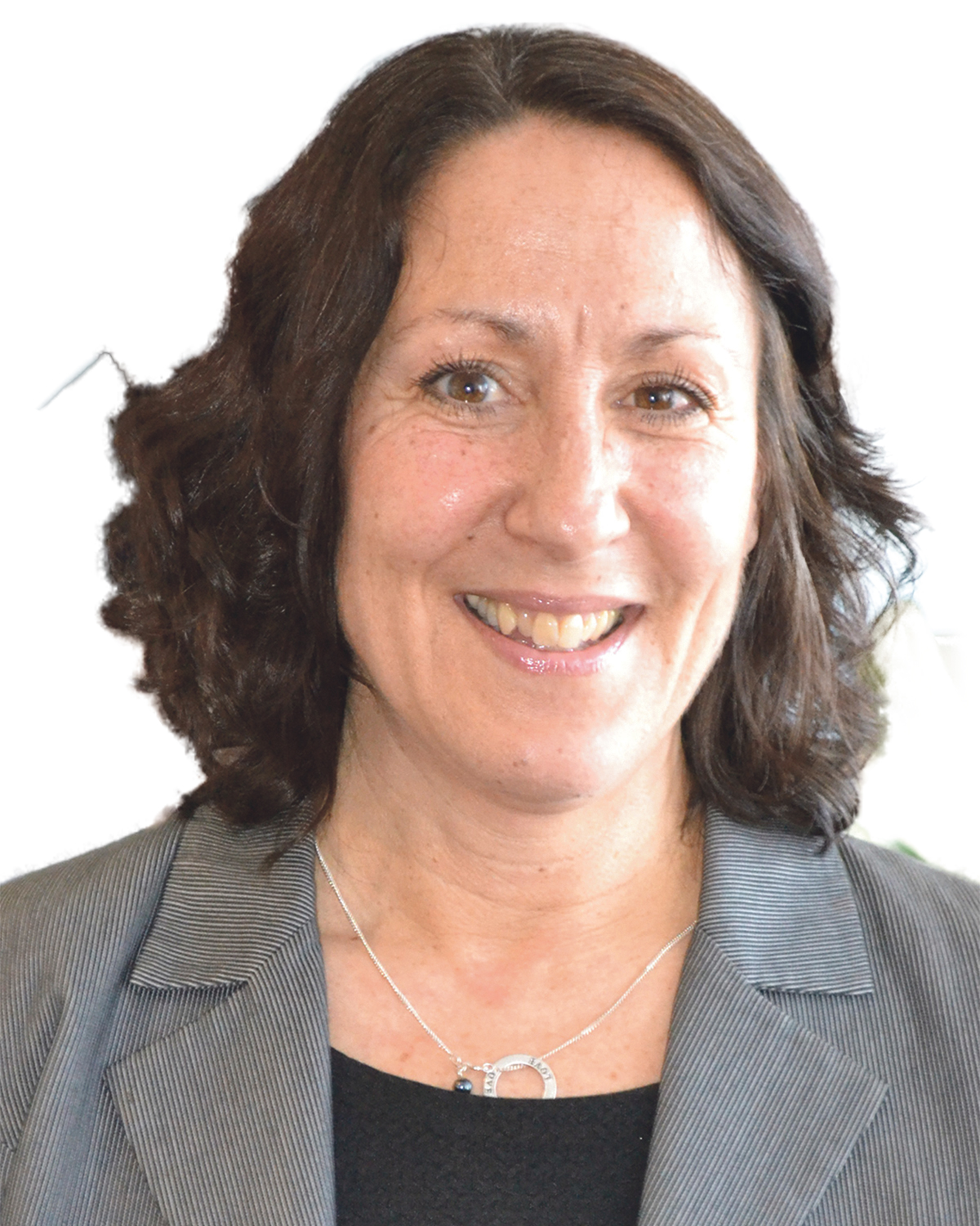 Anne Holm Gulati. Fick sluta på Myndigheten för delaktighet 2016. Har ansvarat för två utredningar om brottsförebyggande åtgärder. Jobbar nu med socialtjänstfrågor på socialdepartementet.