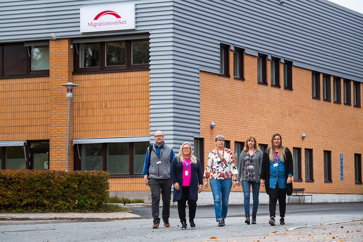 Anders Moberg, Catharina Backelund, Gunnel Isaksson, Anna-Lena Larsson och Anna Söderholm vid Migrationsverket i Boden.