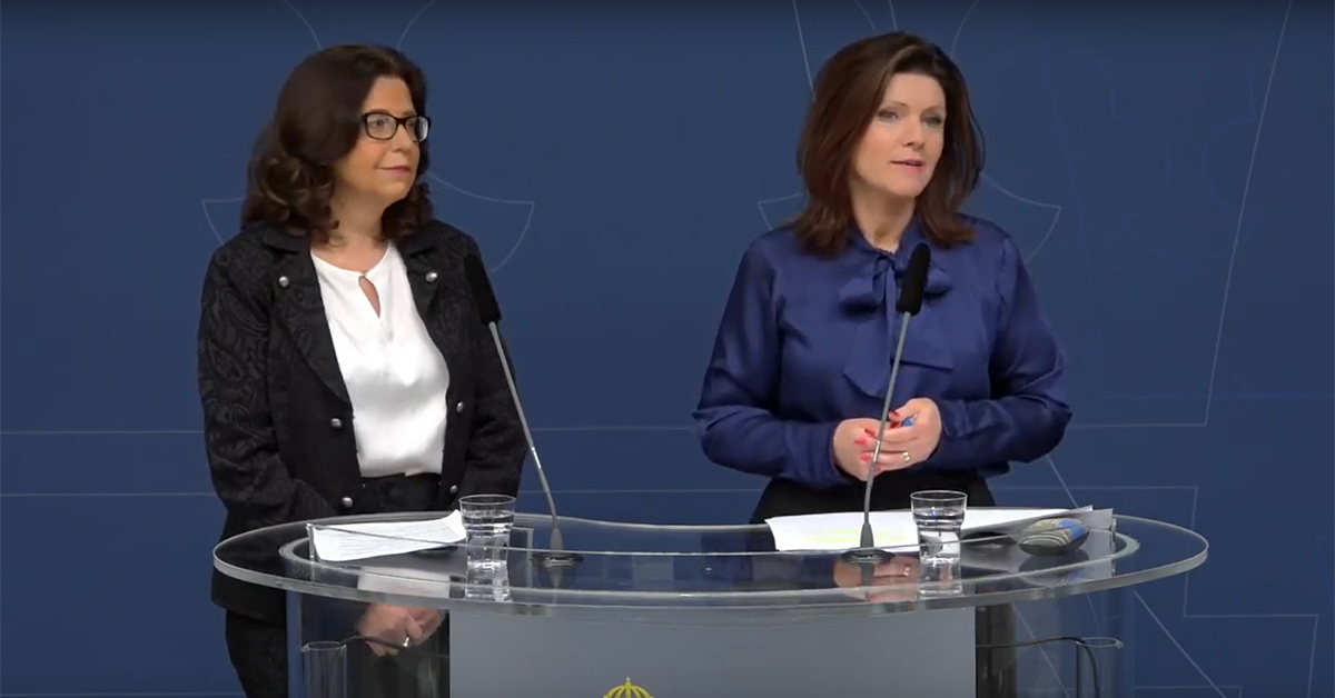 I dag presenterade arbetsmarknadsminister Eva Nordmark (th) en ny generaldirektör för Arbetsförmedlingen. Det blir Maria Mindhammar som tills nu varit överdirektör på myndigheten.