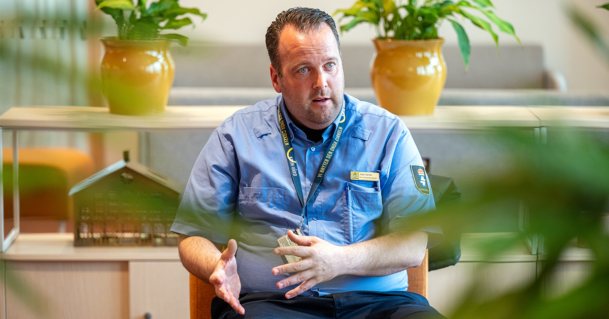 Den ställföreträdande kriminalvårdschefen Jesper Carlman har under det senaste året sett antalet anställda fördubblas.