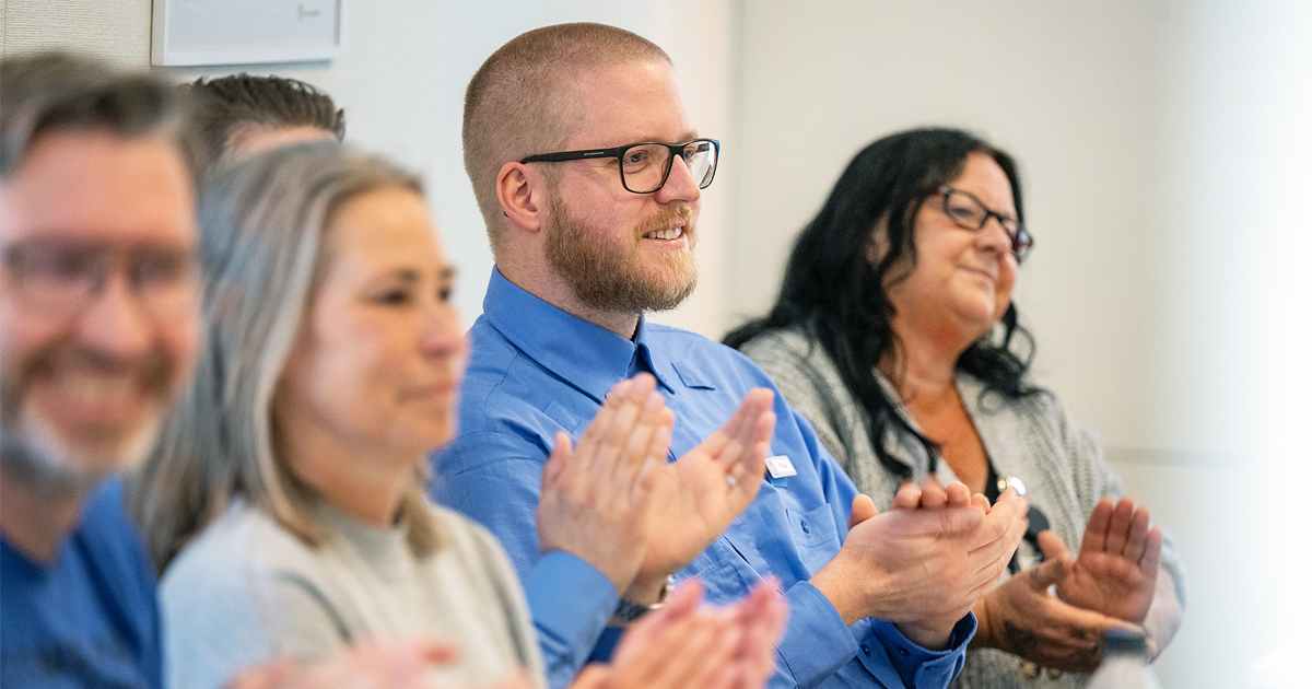 Efter avslutad grundutbildning känner kriminalvårdaren Mikael Svensson att han fått ett bra stöd både från utbildare och kollegor på sin väg in i det nya yrket.