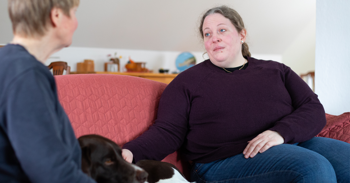 ST:s arbetsplatsombud Eva Andersson kommer att få tillbringa tre timmar i bilen varje dag efter flytten till Kristianstadskontoret.