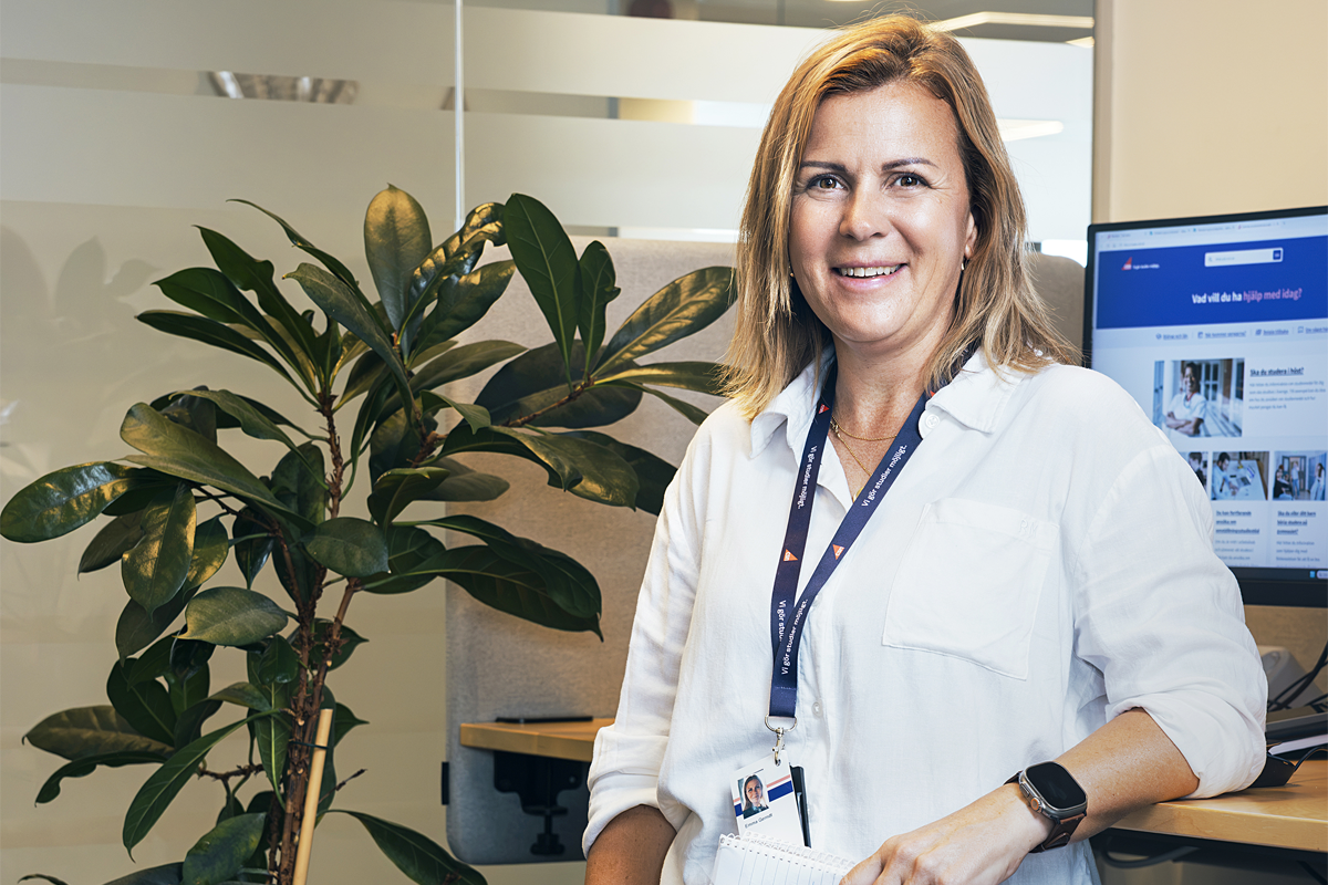 På frågan ”Vad kan du inte vara utan på jobbet?” svarar Emma Gerndt: ”Anteckningsblocket – det använder jag mycket. Jag skriver exempelvis stödord under möten och då fastnar mer i mitt huvud. Det ligger alltid framför mig.”