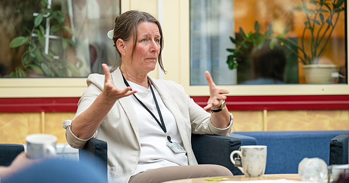 Medarbetarna på skattekontoret i Vetlanda blev inte förvånade när nedläggningsbeskedet kom. ”Men vi blev väldigt besvikna över deras argumentation”, säger skattehandläggaren Anna Maria Johansson. 